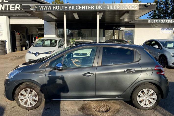Grå Peugeot 208 fra 2012