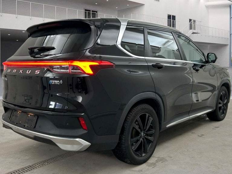 Maxus Euniq6