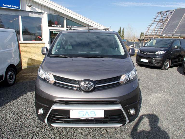 Toyota ProAce 2,0 D 120 Medium Base+