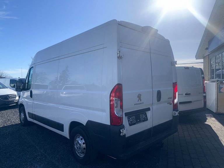 Peugeot Boxer 333 2,0 BlueHDi 130 L2H2 Premium