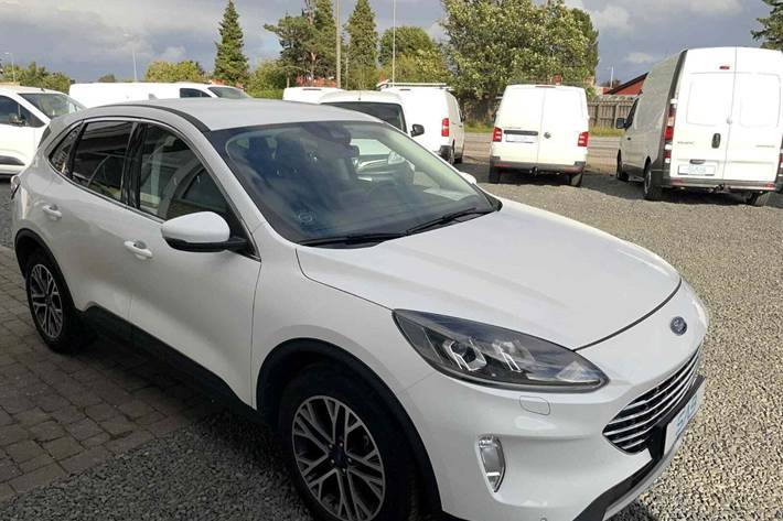 Hvid Ford Kuga fra 2021