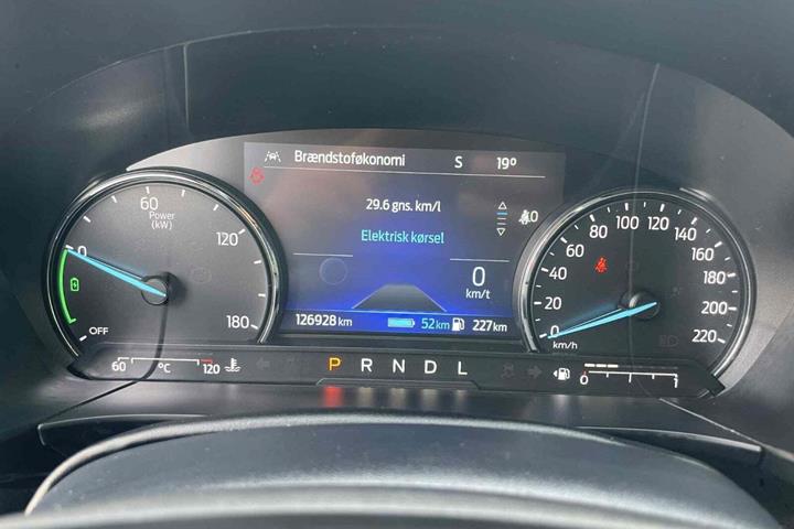 Hvid Ford Kuga fra 2021