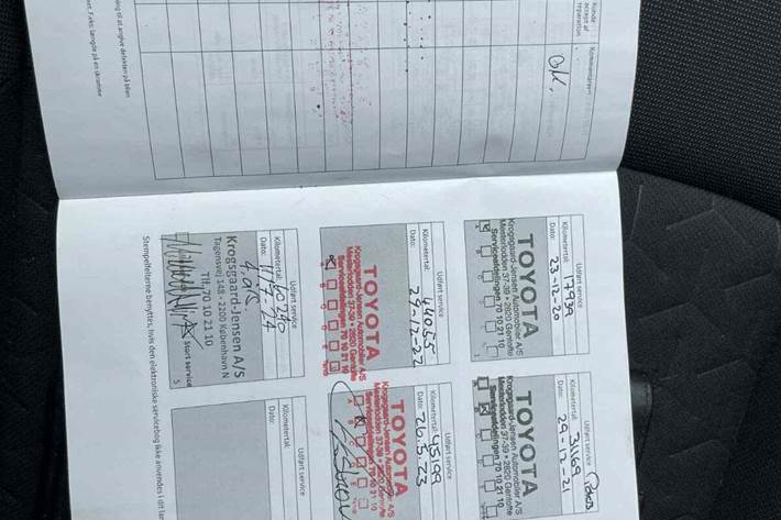 Bronze Toyota Corolla fra 2020