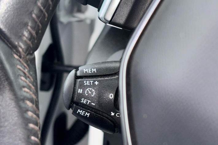 undefined Peugeot Partner fra 2022