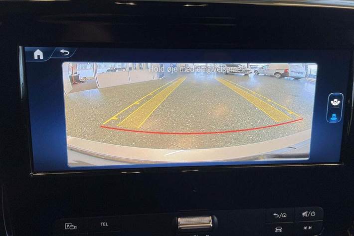 Sølv Mercedes eVito 112 fra 2024