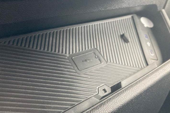 Hvid Renault Master V T35 fra 2025