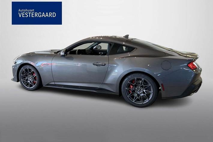 Grå Ford Mustang fra 2025