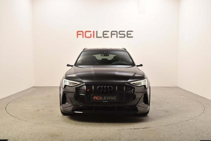 Sort Audi e-tron S fra 2021