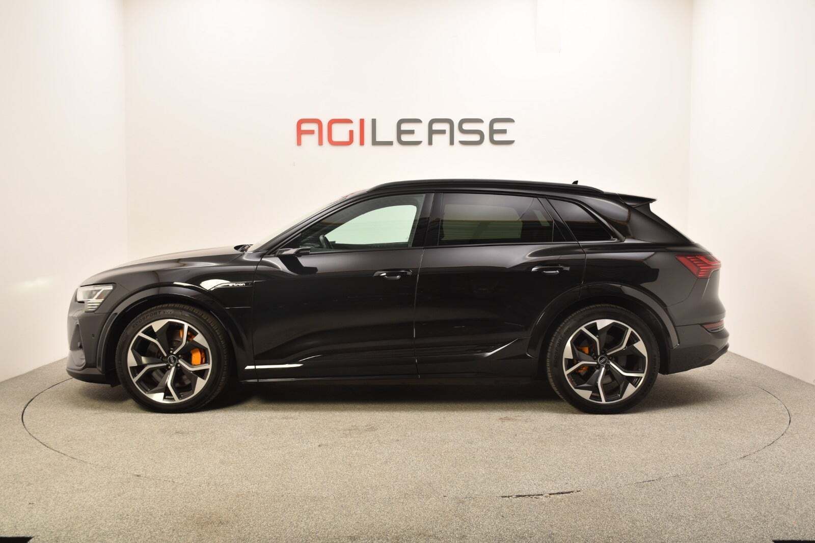 Audi e-tron S quattro