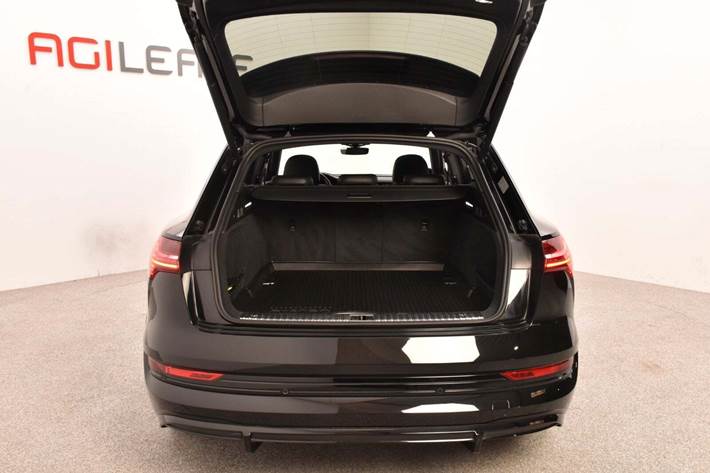 Sort Audi e-tron S fra 2021