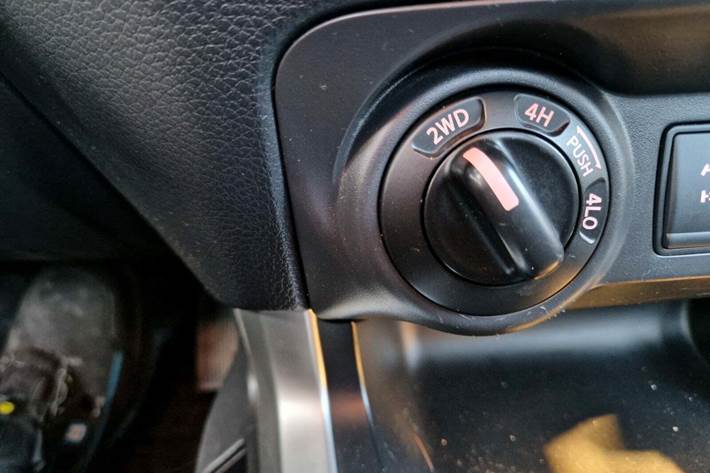 undefined Nissan Navara fra 2021 set indefra