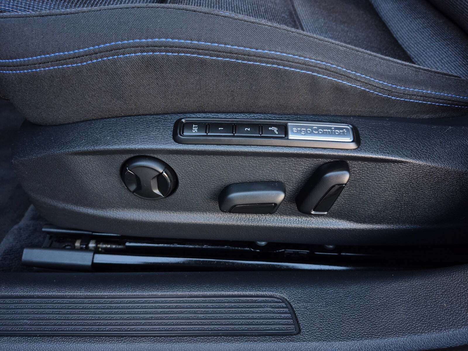 Sort VW Passat fra 2017