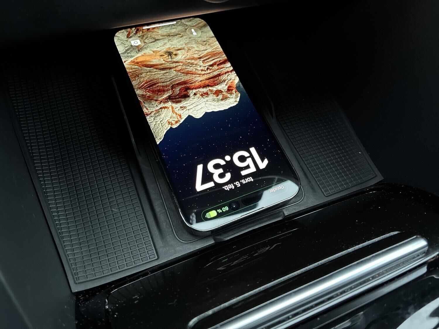 Sølv Volvo XC40 fra 2023