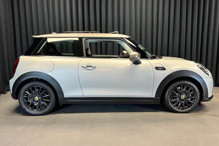Hvid Mini Cooper fra 2022