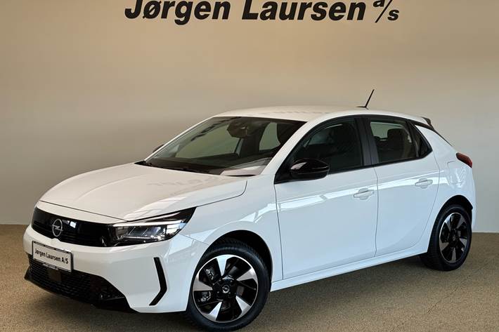 Hvid Opel Corsa-e fra 2023 set udefra