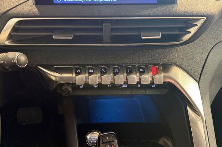 Sort Peugeot 5008 fra 2019