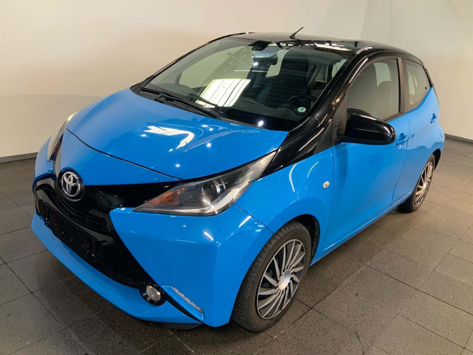 Toyota Aygo 1,0 VVT-i x-cite