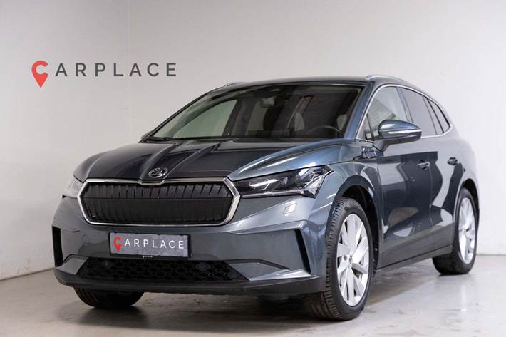 Grå Skoda Enyaq fra 2021 set udefra