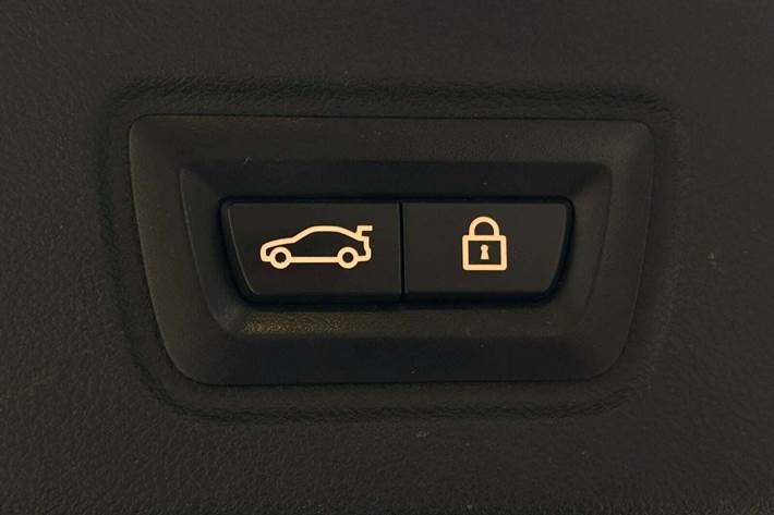 Grå BMW i4 fra 2022