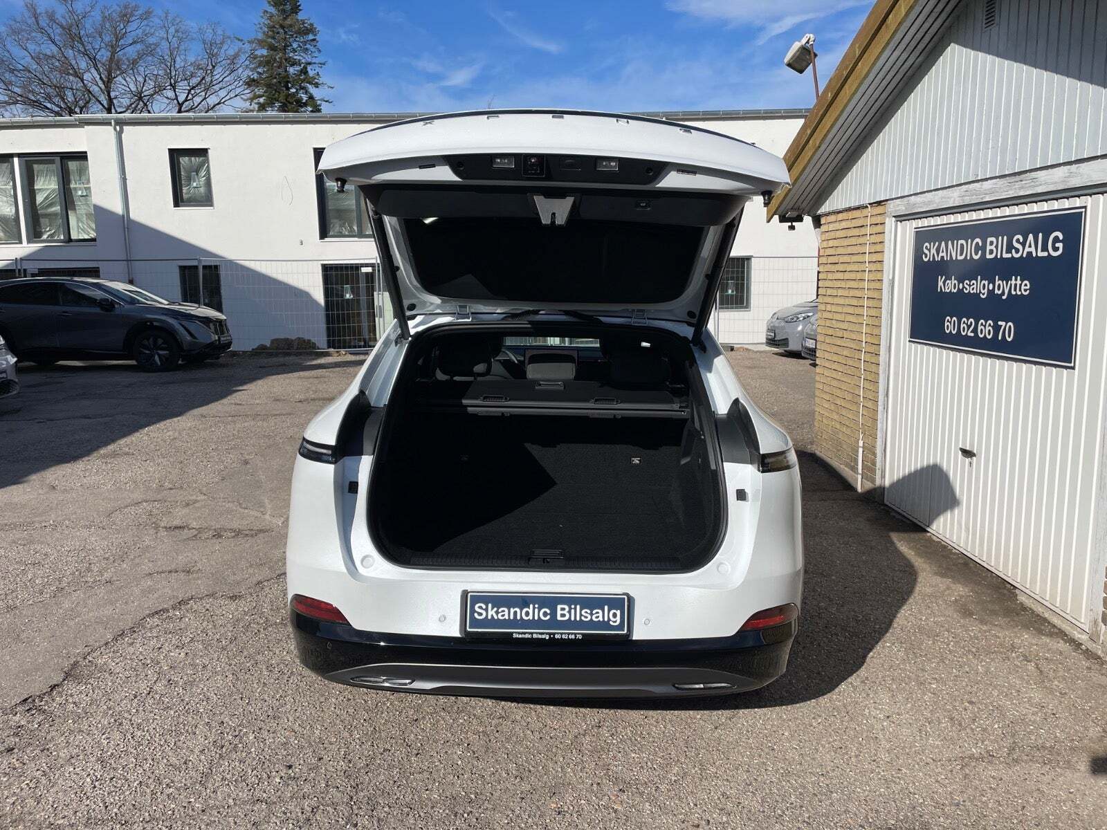 Hvid Xpeng G6 fra 2024