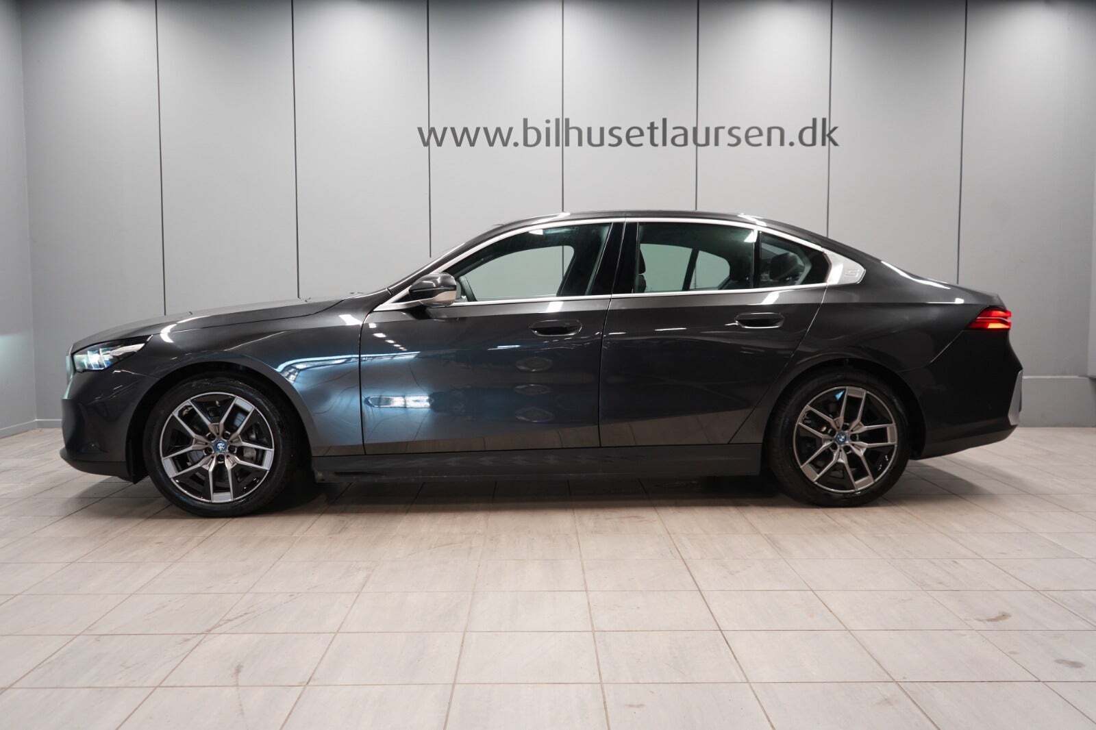 BMW i5 eDrive40 Sport Line