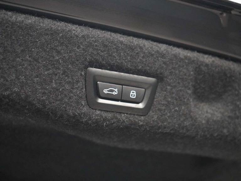 BMW i5 eDrive40 Sport Line