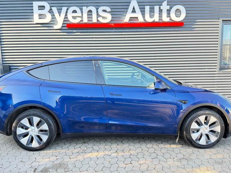 Tesla Model Y Long Range AWD