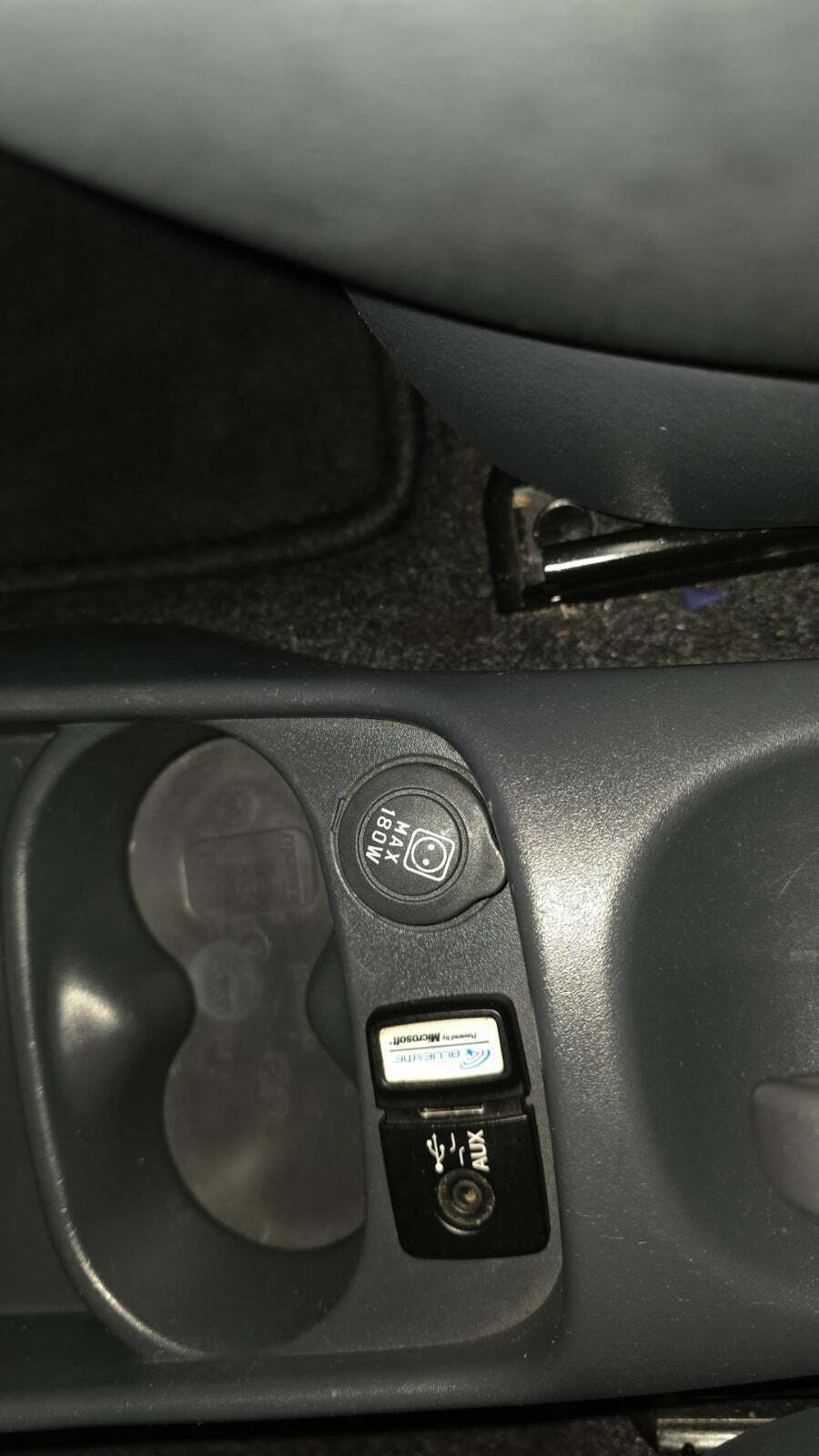 Rød Fiat 500C fra 2011