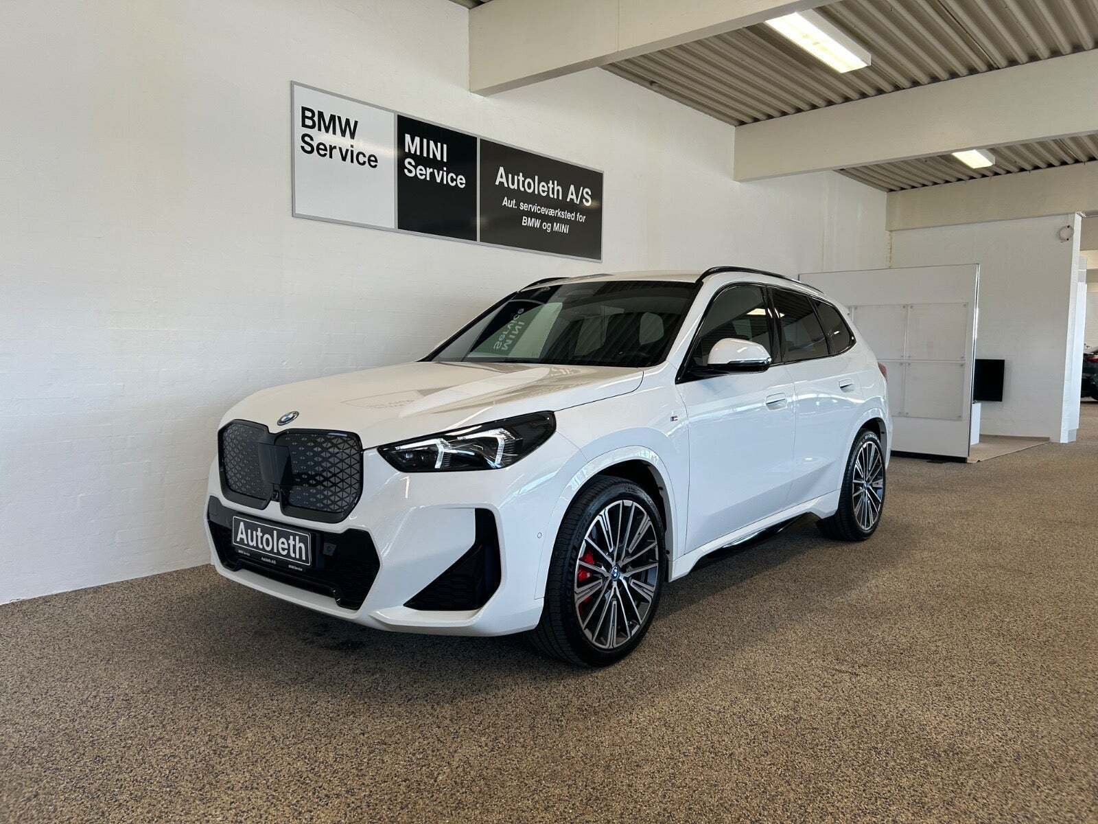 BMW iX1 xDrive30 Fully Charged M-Sport