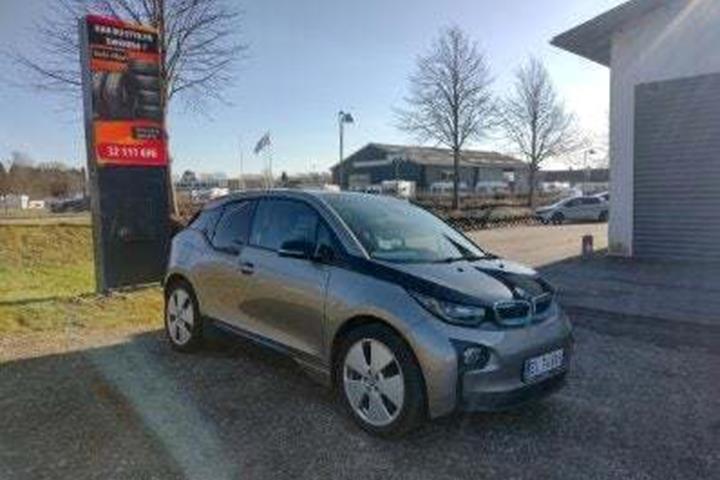 undefined BMW i3 fra 2016 set udefra