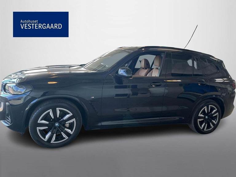 BMW iX3 Charged M-Sport