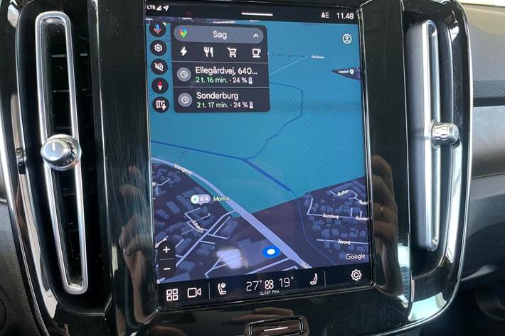 Sort Volvo XC40 fra 2023