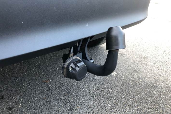 Grå Toyota Yaris Cross fra 2024