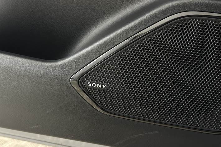 Grå Mazda 6e fra 2026