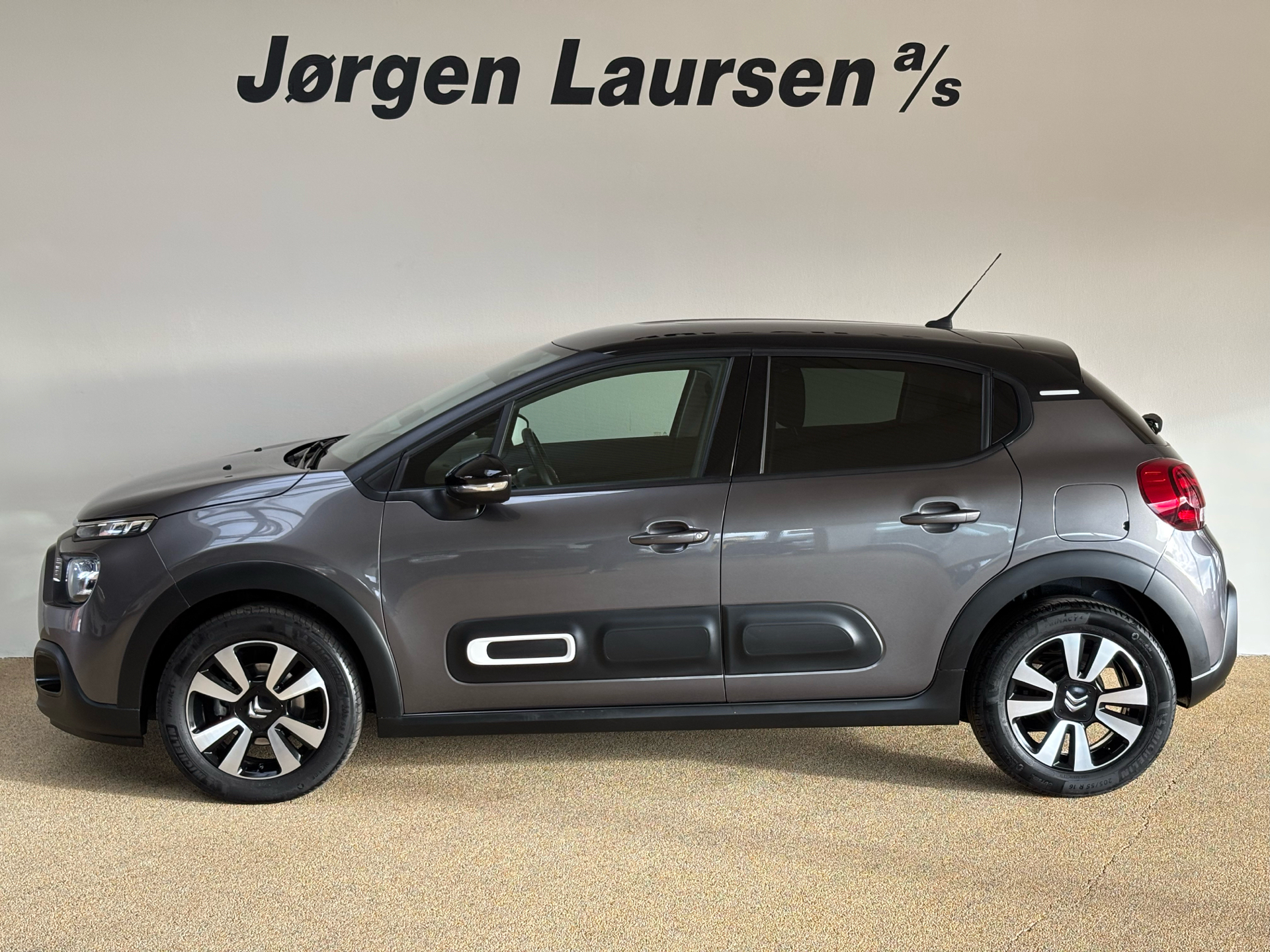 Citroën C3 1,2 PureTech Shine 83HK 5d