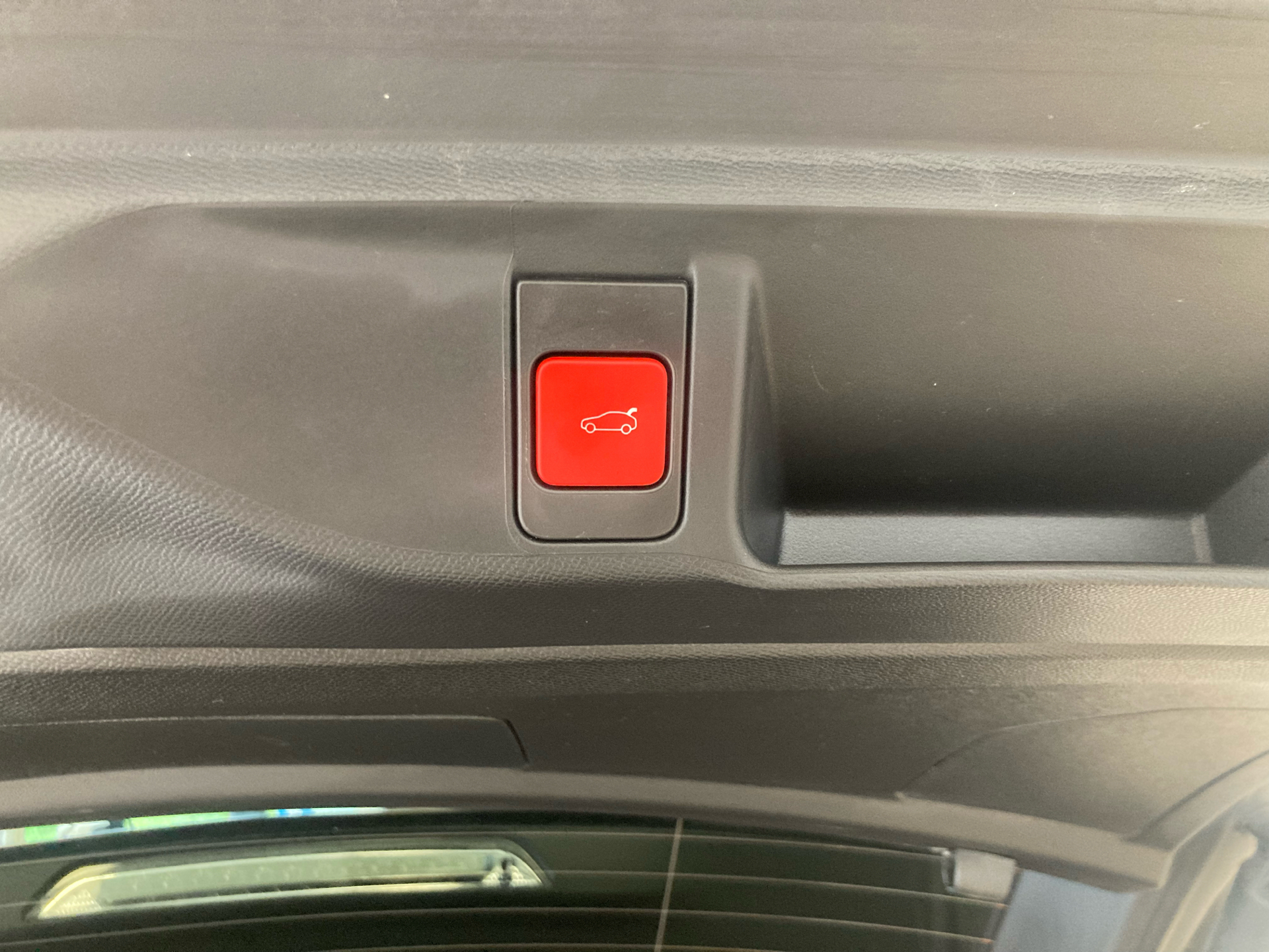 Sort DS DS4 fra 2023