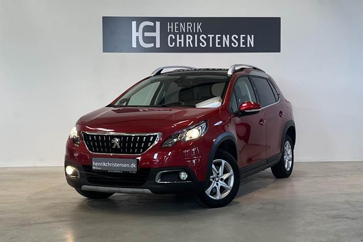 Rød Peugeot 2008 fra 2018 set udefra