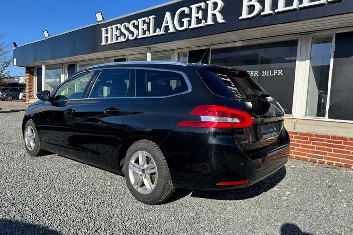 Sort Peugeot 308 fra 2018