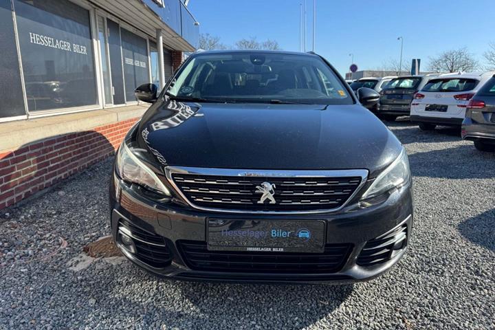 Sort Peugeot 308 fra 2018