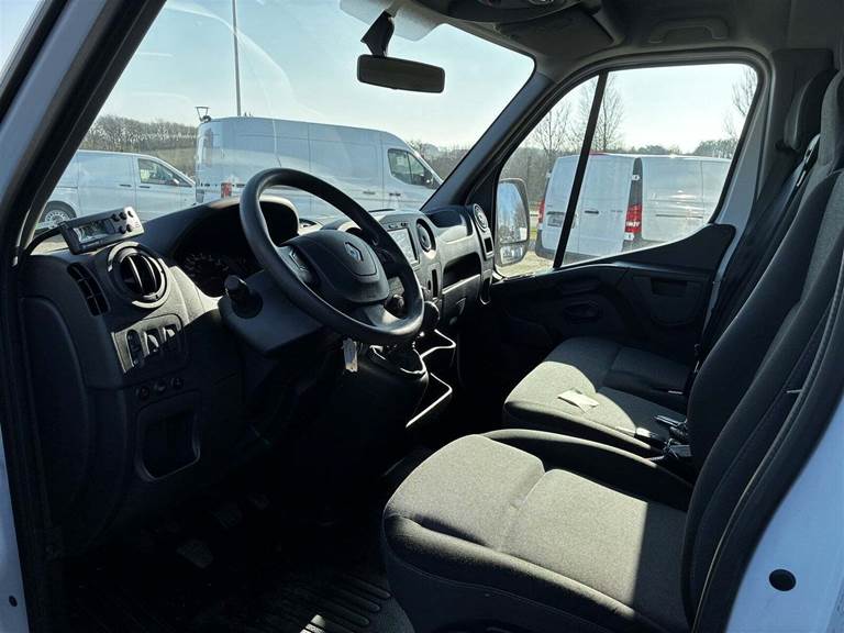 Renault Master III T35 2,3 dCi 145 L3 Box m/lift