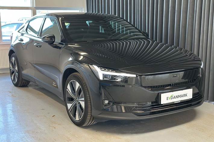 Sort Polestar 2 fra 2024 set udefra