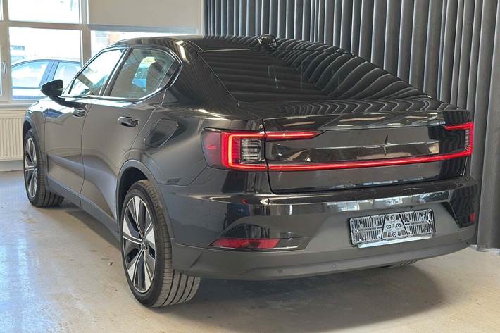 Sort Polestar 2 fra 2024