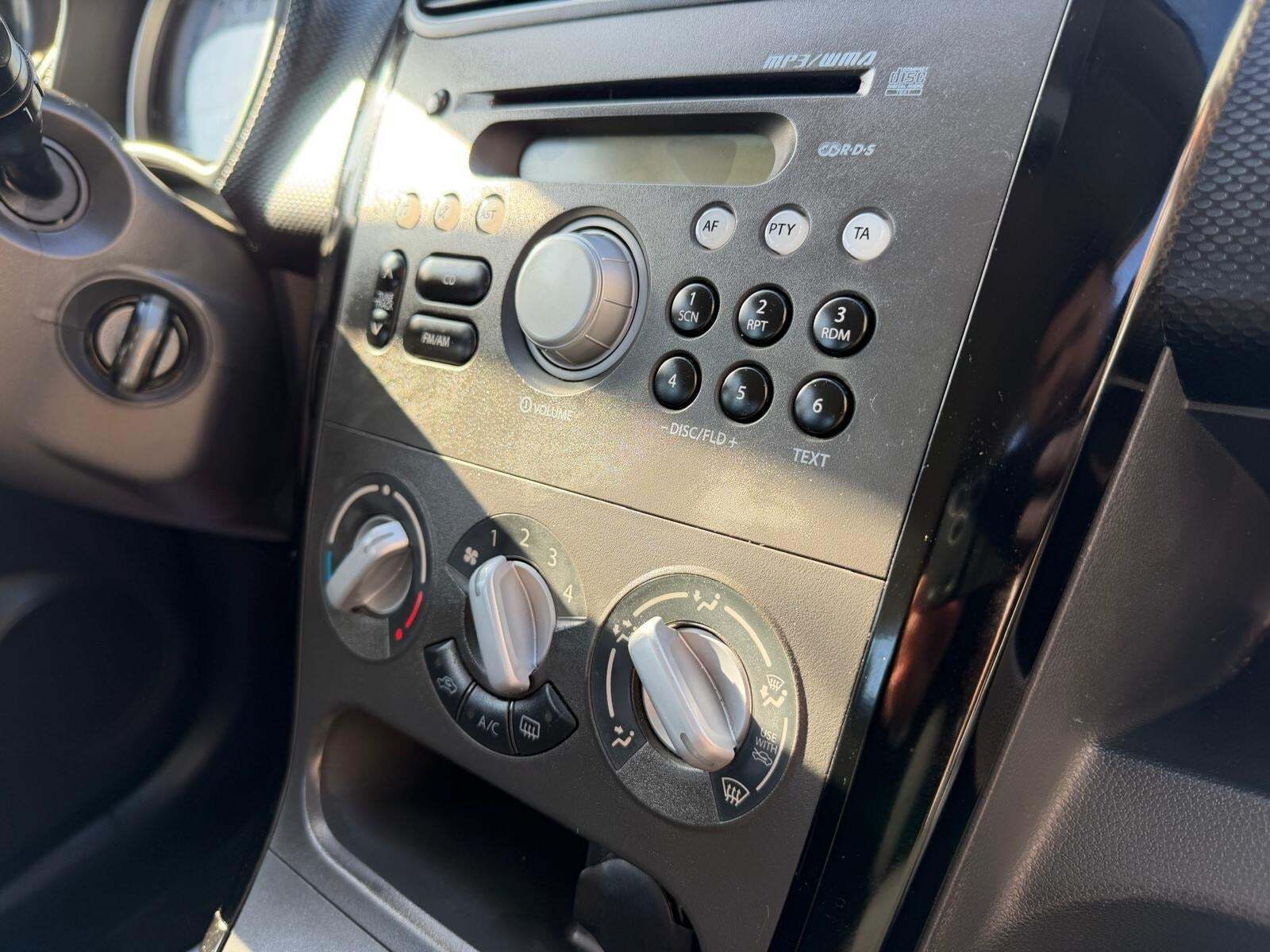 Sølv Suzuki Splash fra 2014