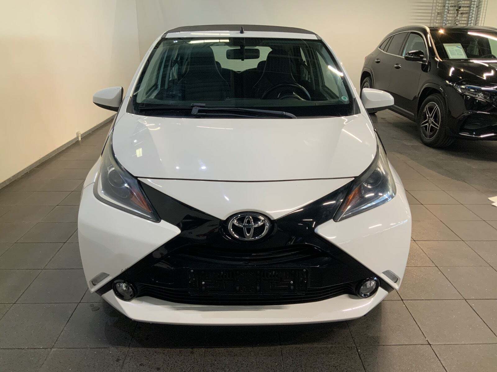 Toyota Aygo 1,0 VVT-i x-wave Sky