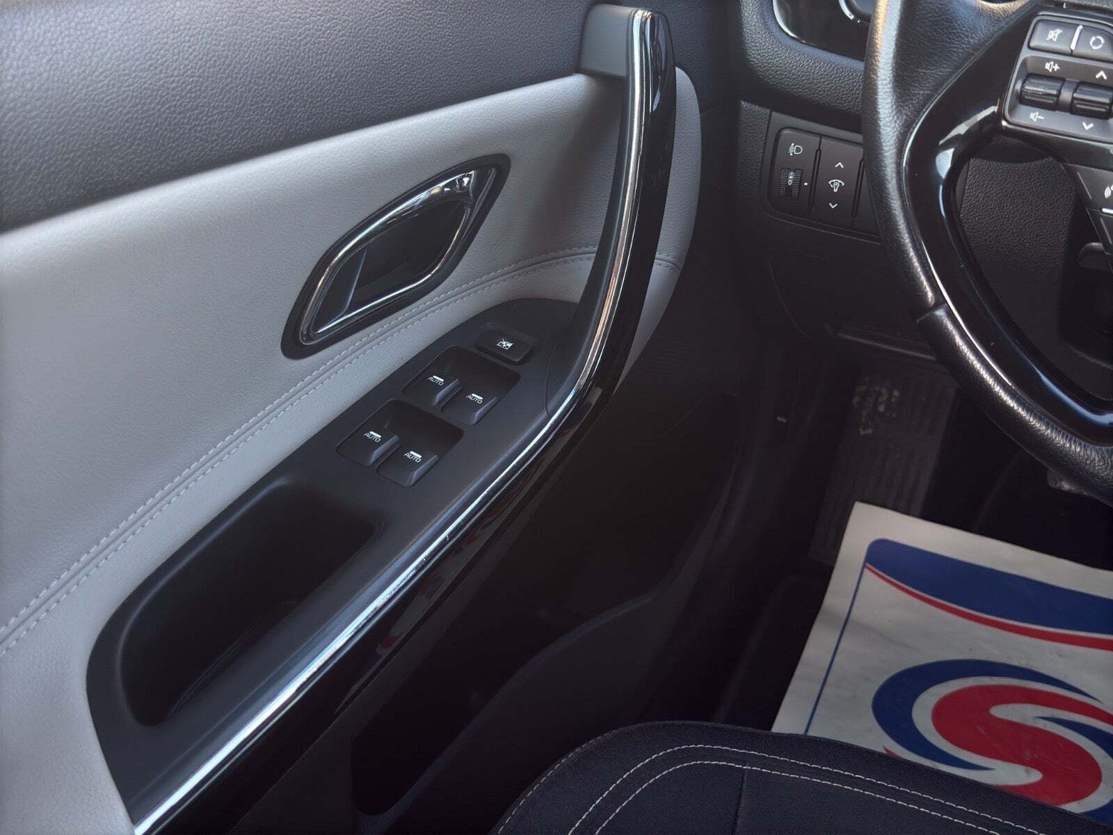 Hvid Kia Ceed fra 2015