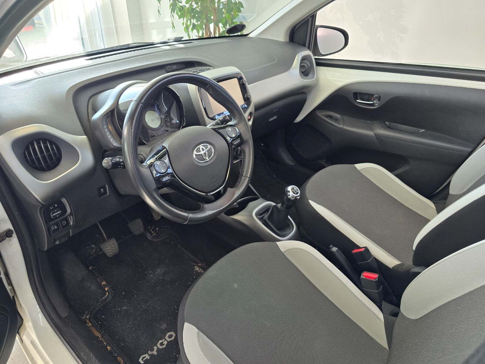 Toyota Aygo 1,0 VVT-i x-sky