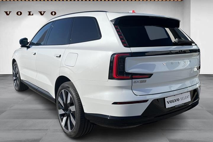 Hvid Volvo EX90 fra 2025