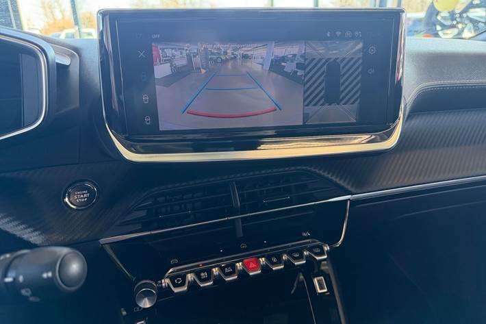 Sort Peugeot e-2008 fra 2025