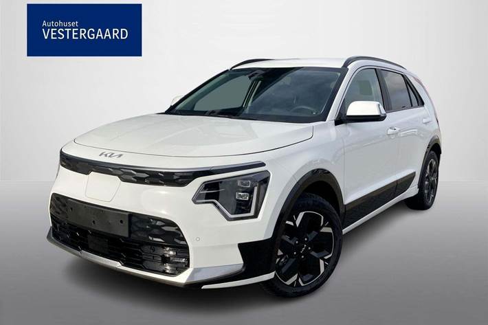 Hvid Kia Niro fra 2024 set udefra