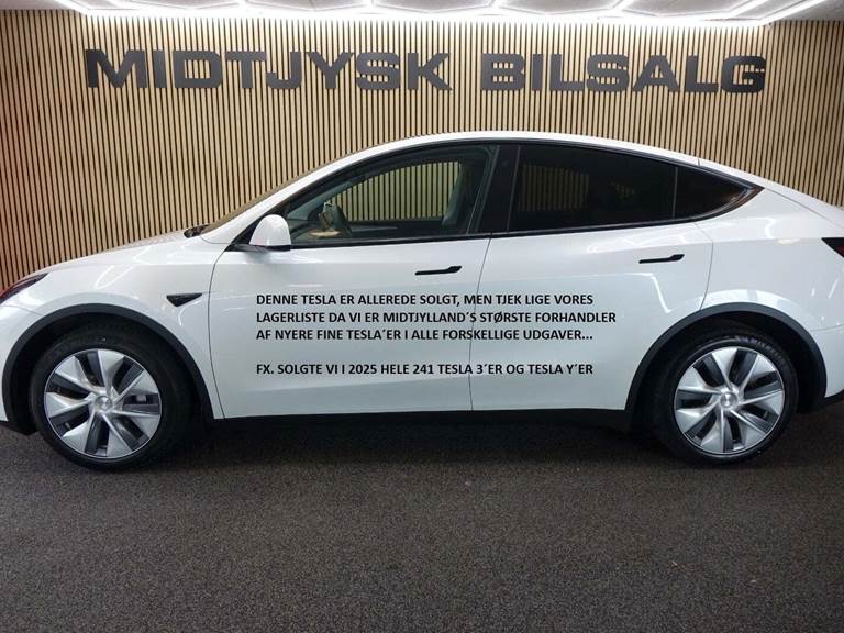 Tesla Model Y Long Range AWD